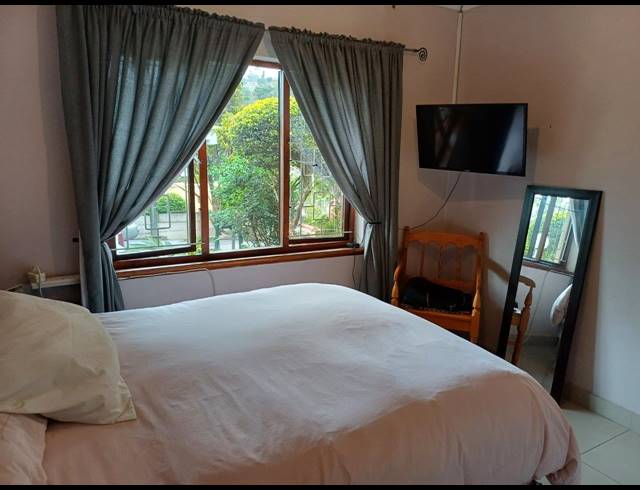 3 BEDROOM HOUSE FOR SALE IN ESCOMBE